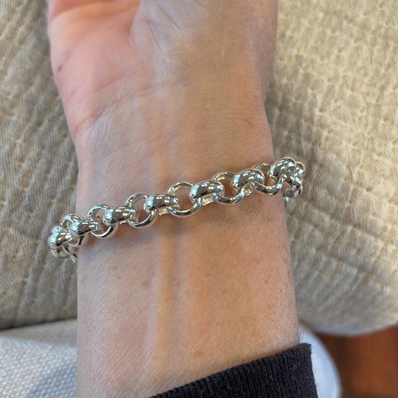 Sterling Rolo style bracelet with Sterling heart charm. - Picture 4 of 10
